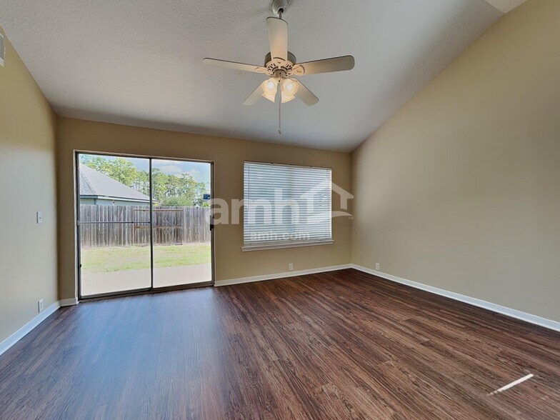 Building Photo - 651 Cypresswood Ter