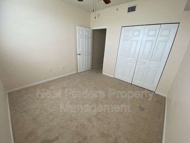 Building Photo - 1050 Bella Vista Blvd