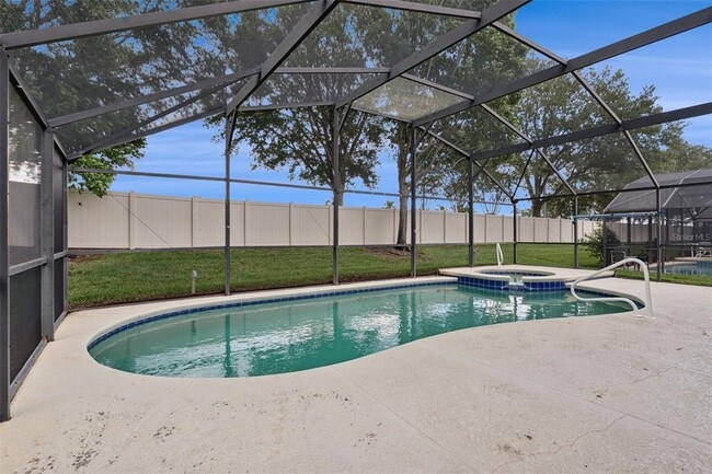 Building Photo - 1346 Solana Cir