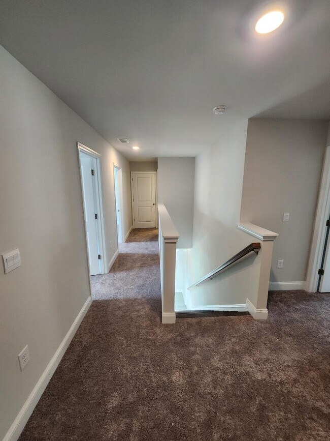 Building Photo - 4044 Dewberry Ln