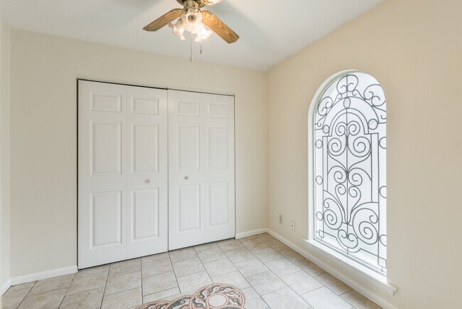 Building Photo - 3208 Joselin Ln