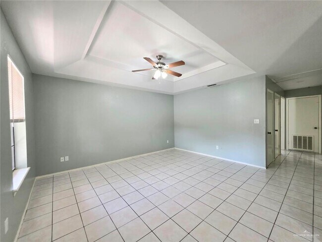 Building Photo - 4108 N 24th Ln