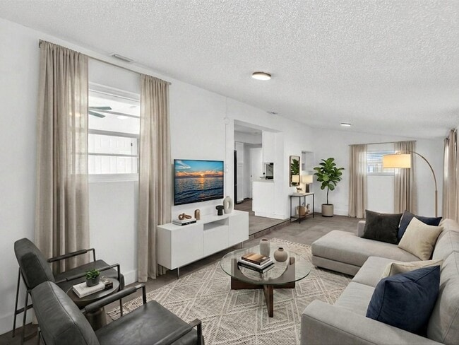 Building Photo - 6661 Meade St