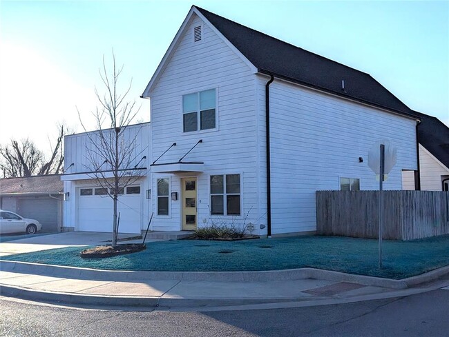 Building Photo - 2446 NW 48th St