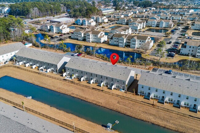 Building Photo - 332 Bayou Loop