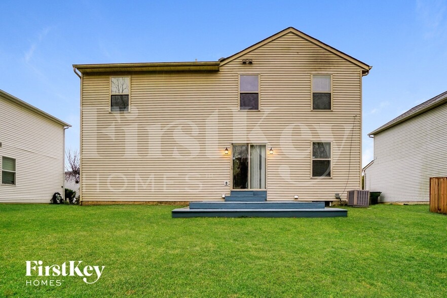 Building Photo - 3953 Highland Bluff Dr