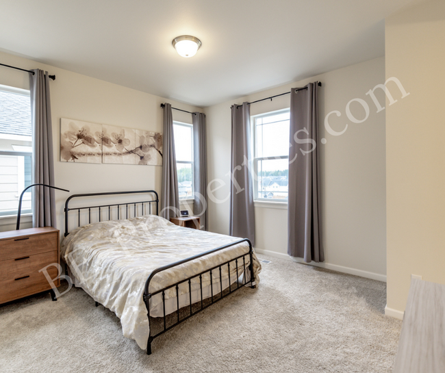 Building Photo - Lovely Tehaleh 3 bedroom