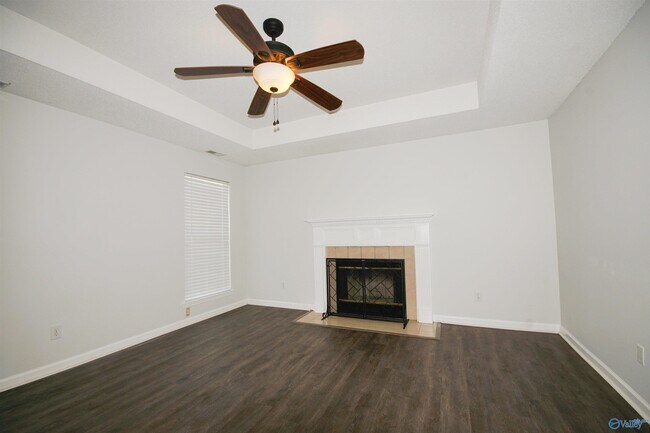 Building Photo - 145 Brass Oak Dr