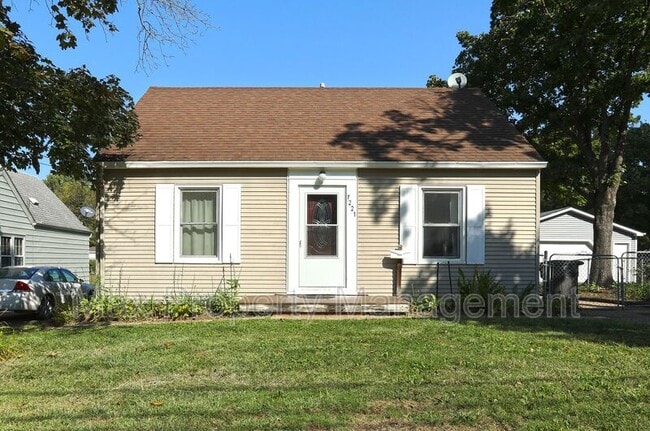 Building Photo - 1221 Broad St