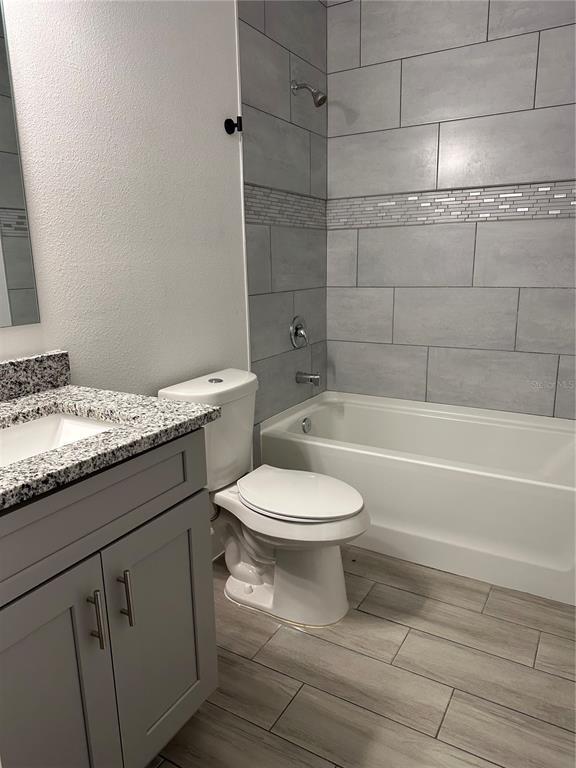 Building Photo - 601 Lake Shore Pkwy