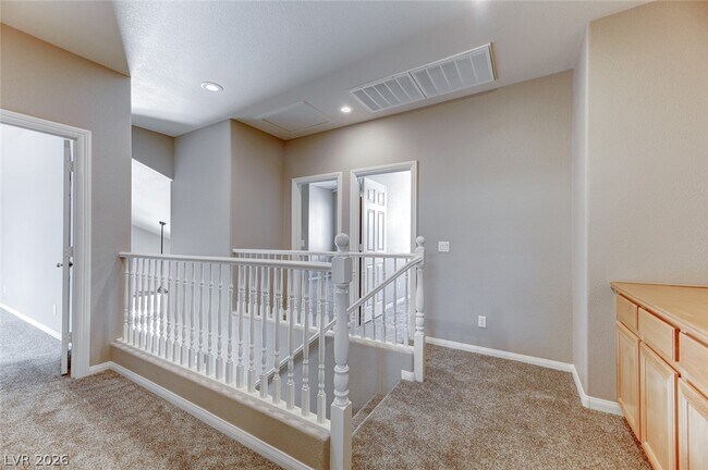 Building Photo - 10289 Green Orchard Ct