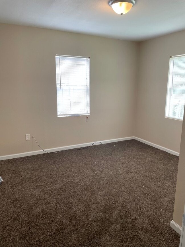 Building Photo - Adorable Updated Bossier 2 Bed 1 Bath