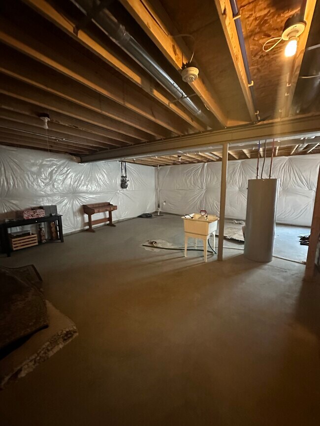 Building Photo - 2222 Shenandoah Ave