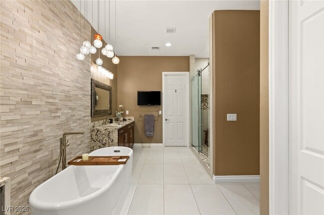 Building Photo - 21 Grand Masters Dr