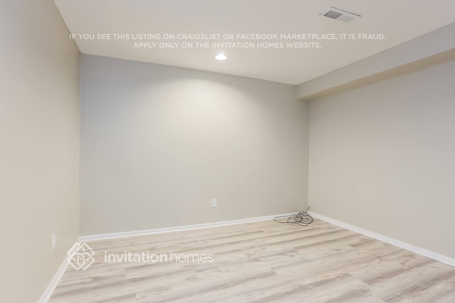 Building Photo - 16766 E Kent Dr