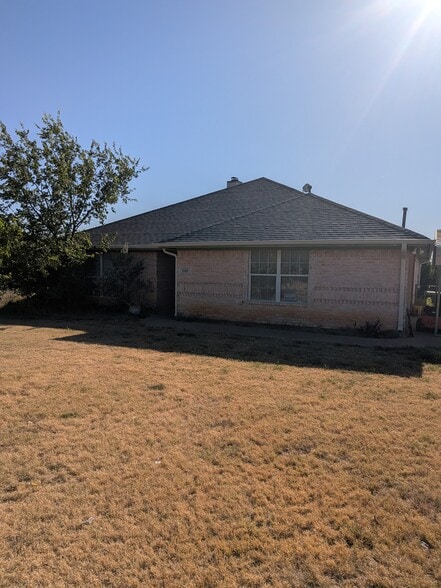 Building Photo - 8400 County Road 1014