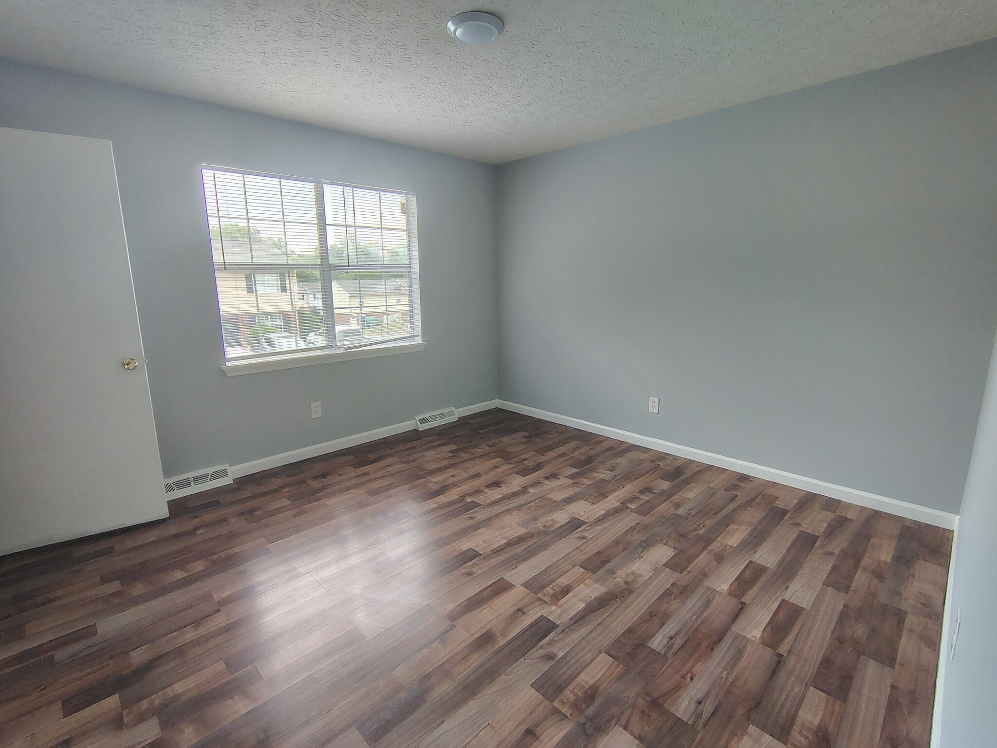 Building Photo - 16 Duiguid Dr