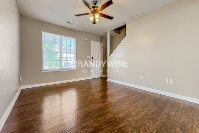 Building Photo - 6065 Flagstaf Walk