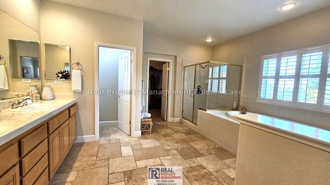 Building Photo - 2665 Aberdeen Ln