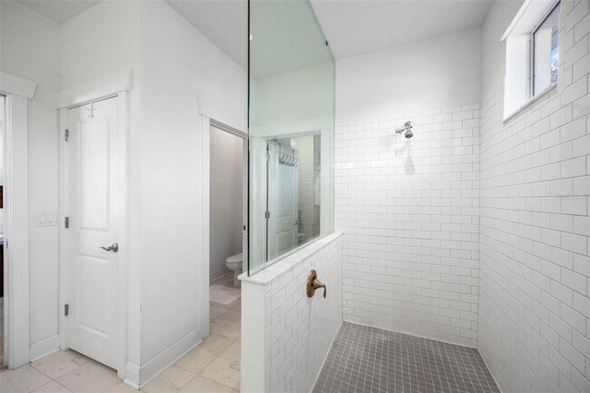 Building Photo - 4005 W El Prado Blvd