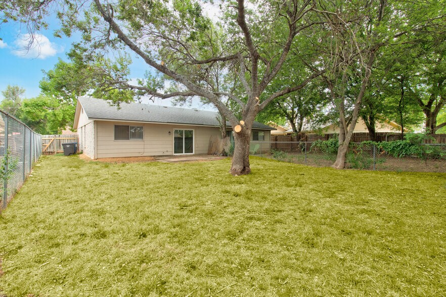 Building Photo - 7912 Echo Wind St