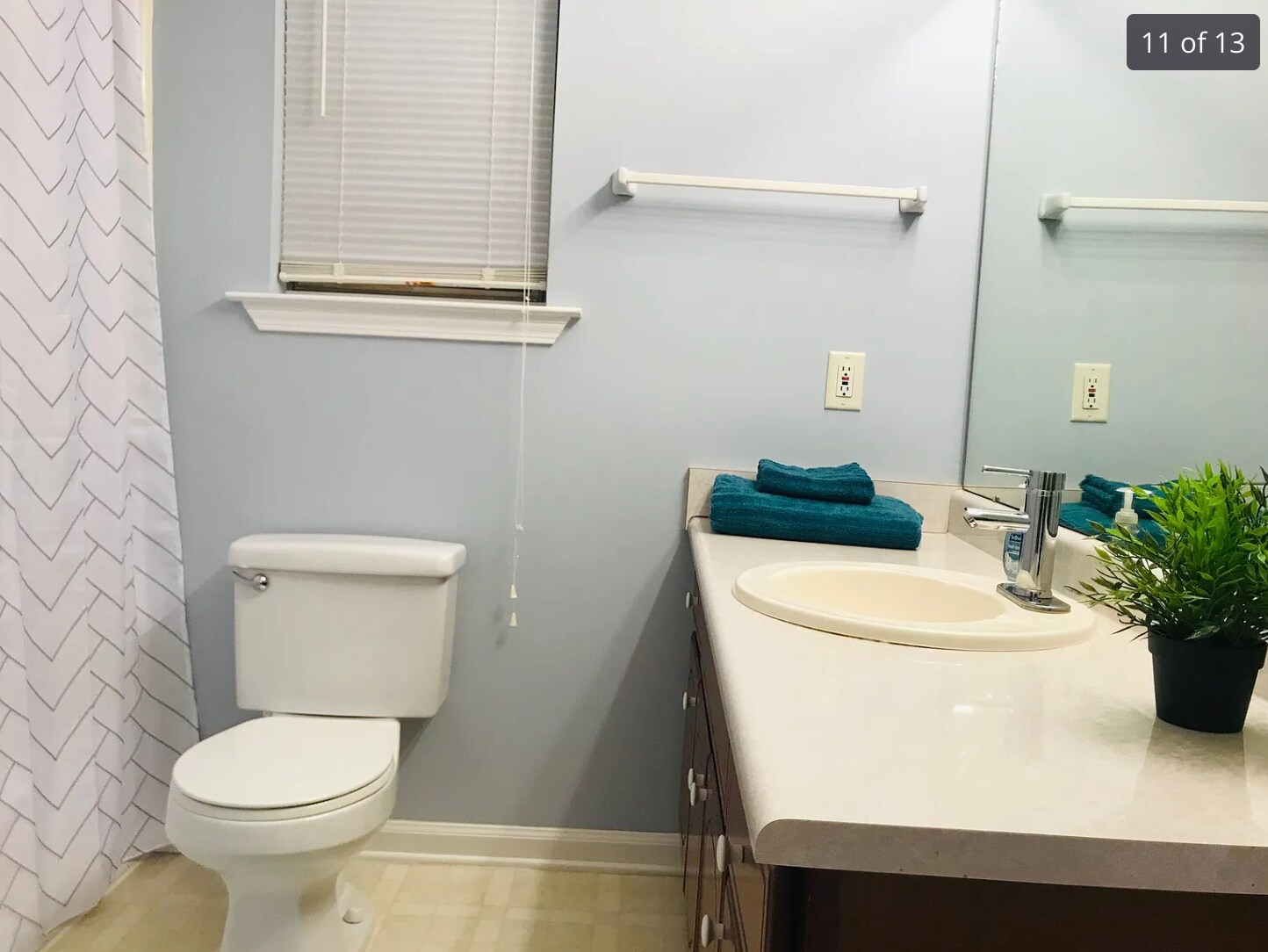 Building Photo - 117 Towne Park Dr W