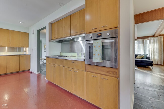 Building Photo - 111 McClellan Rd