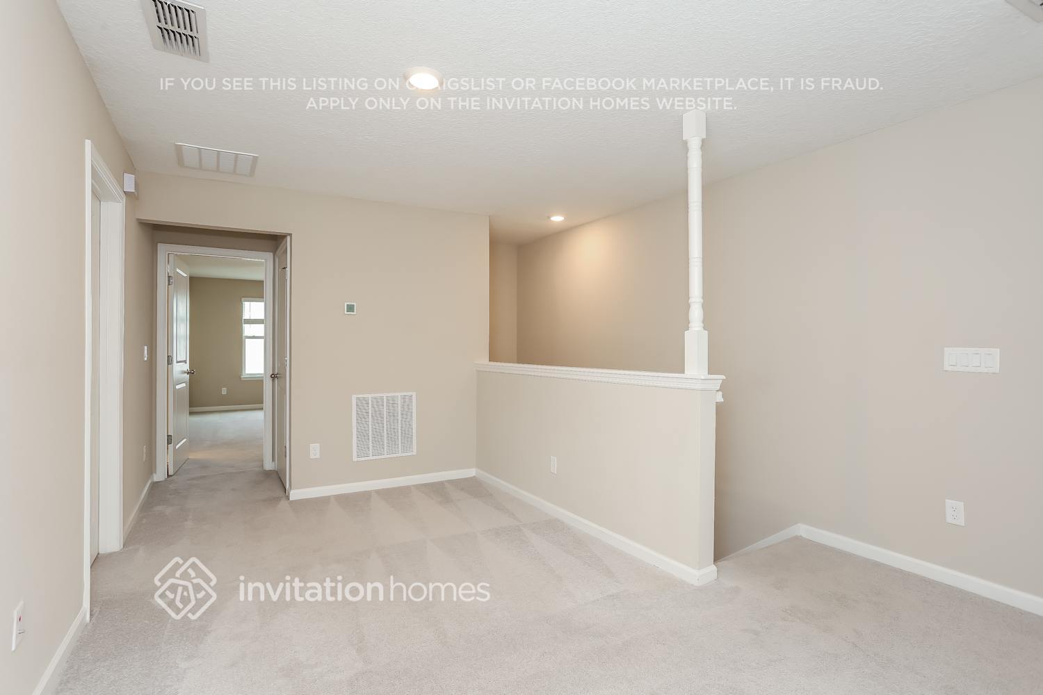 Building Photo - 1335 Grassland Ave