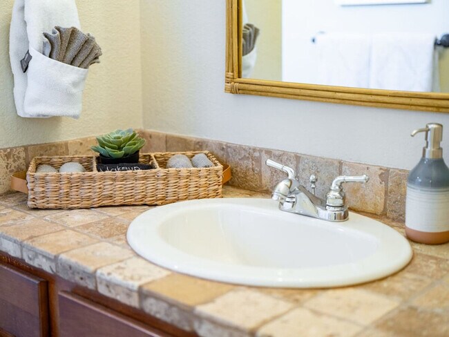 Building Photo - 4181 N Rolling Meadows Dr