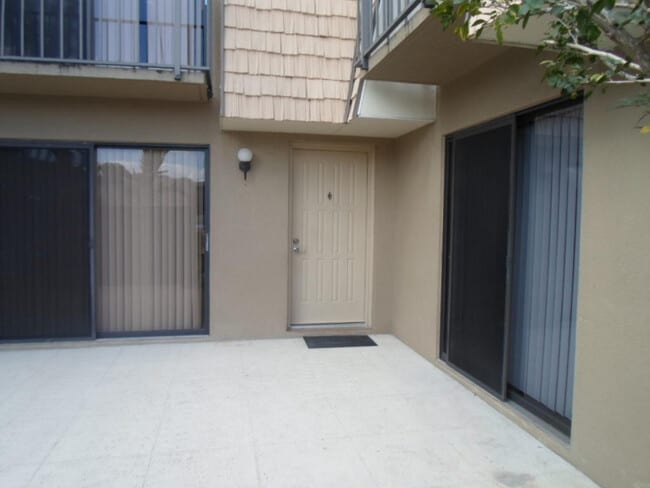 Building Photo - 2928 SW Sunset Trace Cir