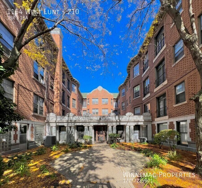 Building Photo - 1154 West Lunt-210