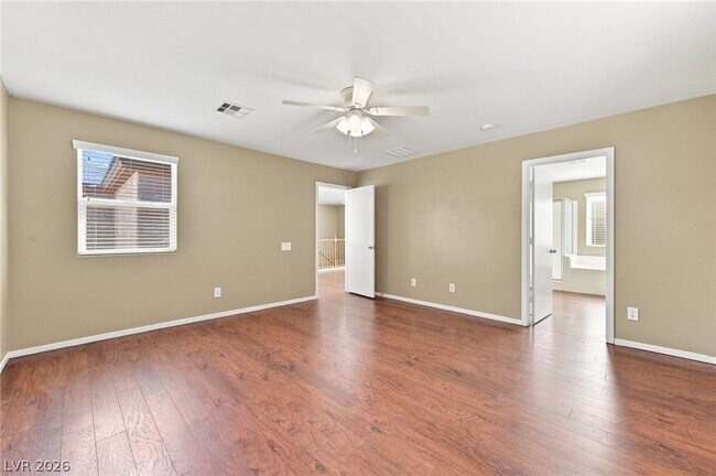 Building Photo - 11240 Woodland Violet Ave