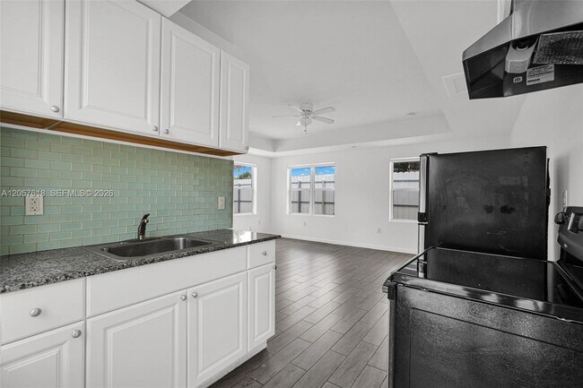 Building Photo - 529 NW 88th St
