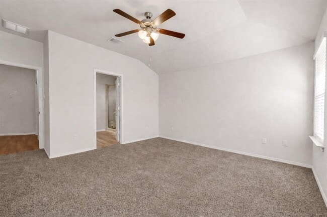 Building Photo - 108 Pivot Dr