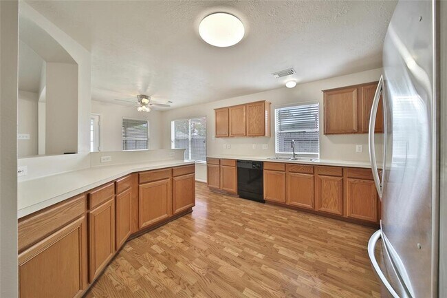 Building Photo - 14622 Palos Park Dr