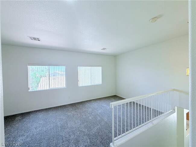 Building Photo - 10404 Sloping Hill Ave