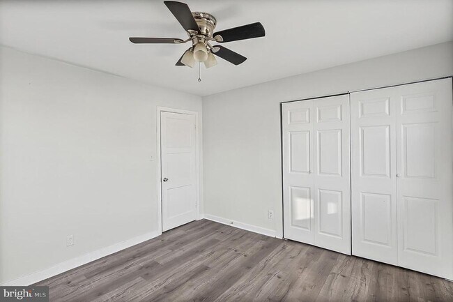 Building Photo - 30 N Athol Ave