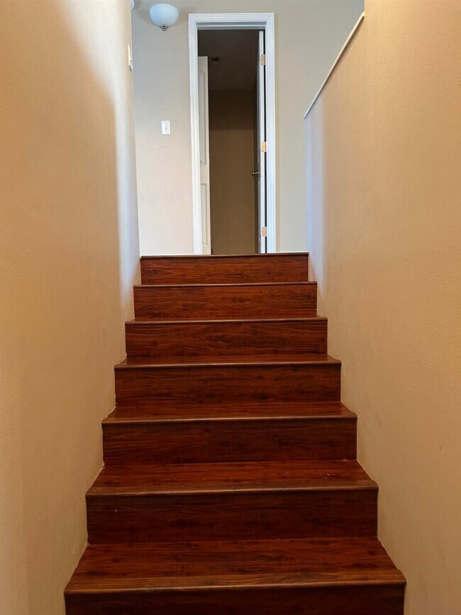 Building Photo - 1309 Airport Dr