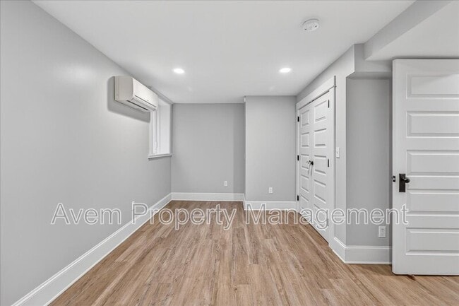 Building Photo - 1705 NW 25th Ave