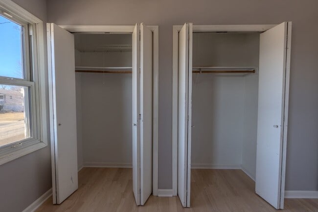 Building Photo - 4345 Mumford Dr