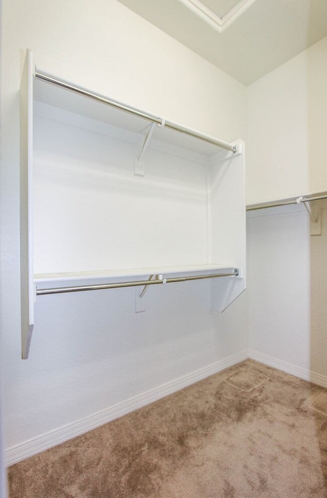 Building Photo - MOVE IN SPECIAL - Three Bedroom Granville Home