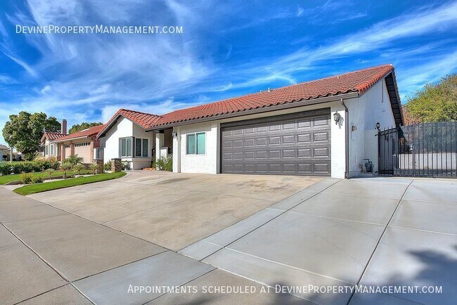 Building Photo - 9814 Hibiscus Ct