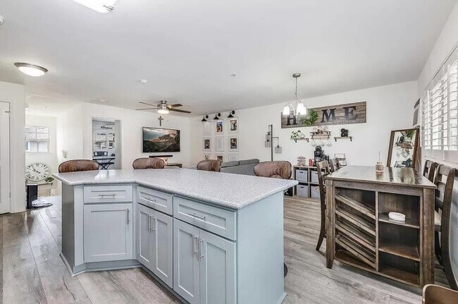 Building Photo - 91-1253-1253 Kamaaha Ave