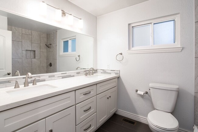 Building Photo - Beautiful Home In Martinez Hills