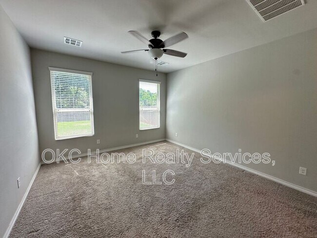 Building Photo - 14008 Babbling Brook Dr