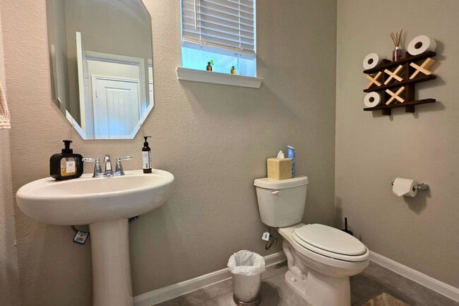 Building Photo - 3803 Lancer Cir