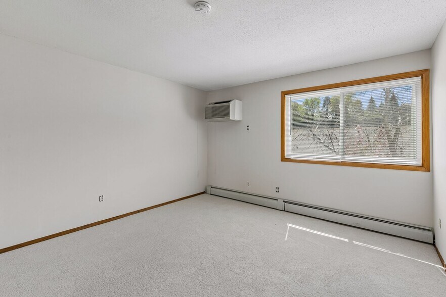 Building Photo - 12852 Nicollet Ave