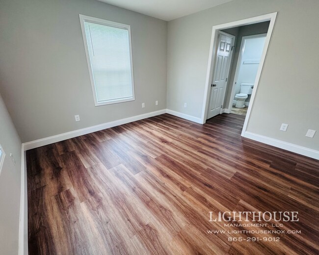 Building Photo - Charming 3-bedroom house in Halls!