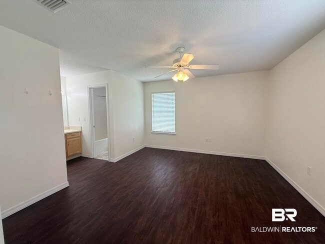 Building Photo - 431 Hamilton Blvd