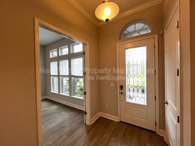 Building Photo - 121 Oxford Estates Way
